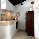 Casa Pàthos Apartamento *